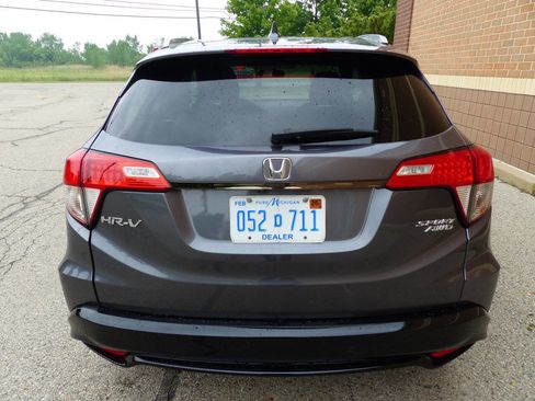 Used 2019 Honda HR-V Sport image 8