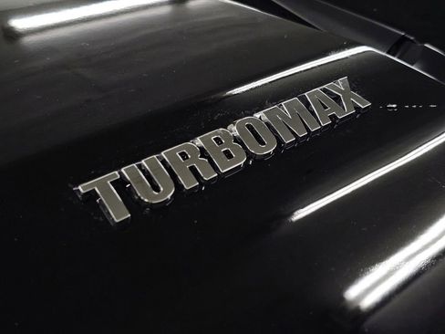 Used 2025 Chevrolet Silverado 1500 Custom AWD/4WD image 29