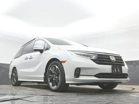 Used 2021 Honda Odyssey Elite image 45