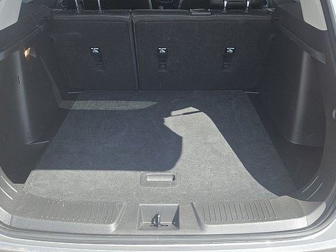 Used 2025 Chevrolet Trax LT FWD image 21