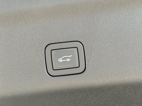 New 2026 Chevrolet Suburban LT w/ Comfort Package image 27