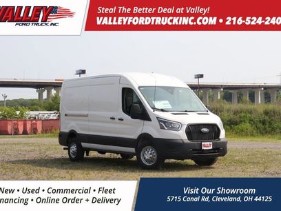 New 2025 Ford Transit 250 148 Medium Roof Extended AWD w/ Load Area Protection Package