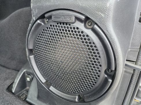 Used 2013 Jeep Wrangler Unlimited Rubicon image 22