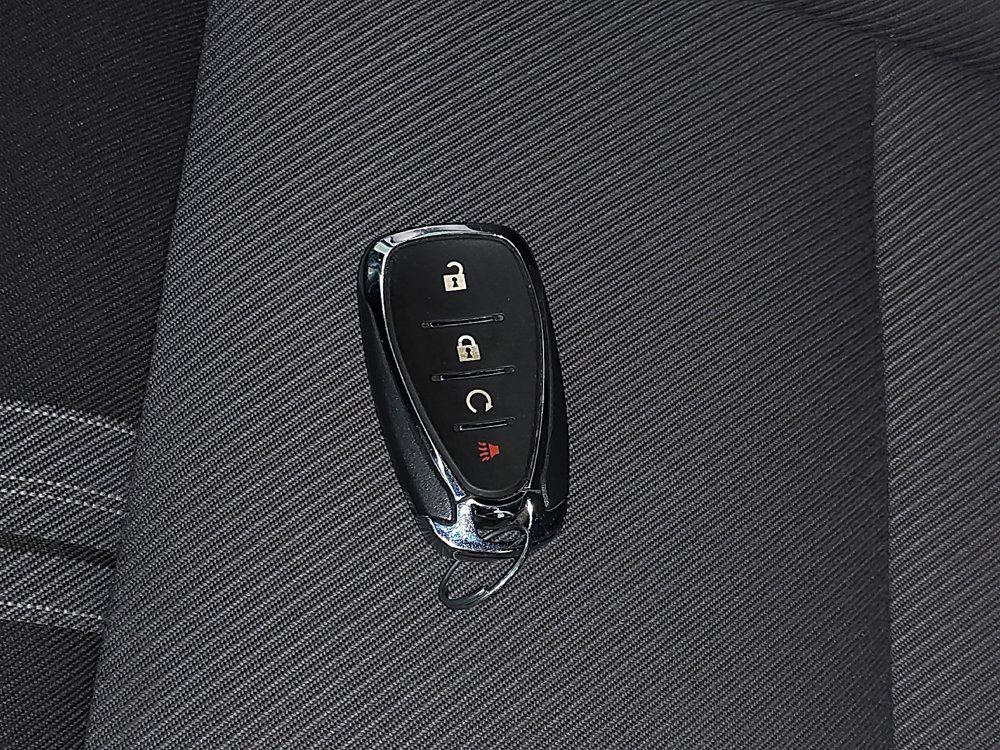 Used 2025 Chevrolet Blazer LT FWD image 32