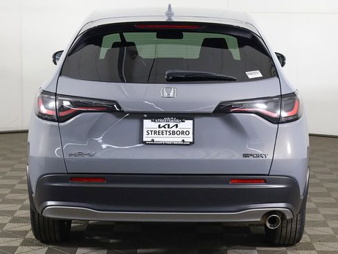 Used 2023 Honda HR-V Sport image 11