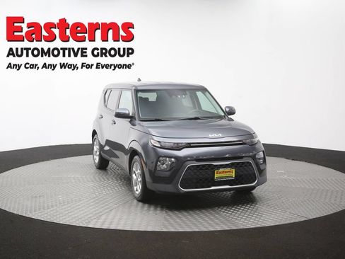 Used 2022 Kia Soul LX w/ Technology Package FWD image 49