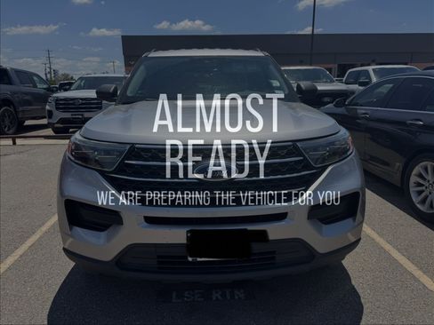 Used 2022 Ford Explorer XLT RWD image 1