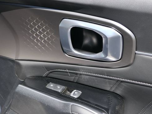 Used 2023 Kia Sorento SX FWD image 24