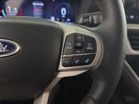 Used 2026 Ford Explorer Active w/ Active Comfort Package AWD/4WD image 14