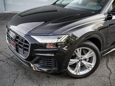Used 2023 Audi Q8 Premium w/ Convenience Package image 2