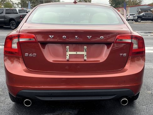 Used 2013 Volvo S60 T5 image 4
