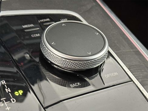 Used 2022 BMW X5 xDrive40i w/ M Sport Package image 30