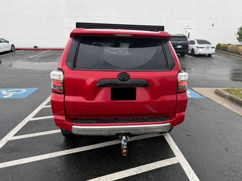 Used 2020 Toyota 4Runner TRD Off-Road AWD/4WD image 5