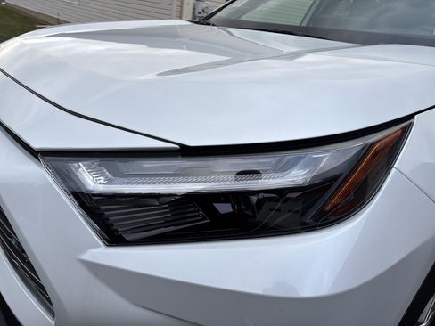 Used 2024 Toyota RAV4 Limited image 10