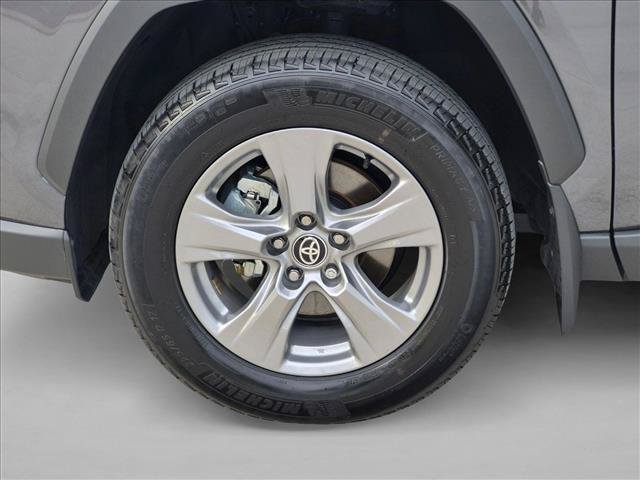 Certified 2025 Toyota RAV4 XLE FWD image 22