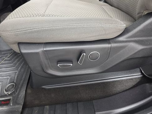 Used 2018 Ford F150 XLT w/ Equipment Group 302A Luxury RWD image 25