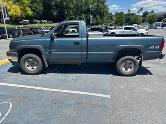 Used 2007 Chevrolet Silverado 2500 W/T w/ Snow Plow Prep Package AWD/4WD video 1