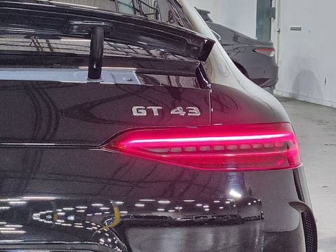 Used 2021 Mercedes-Benz AMG GT 43 image 22
