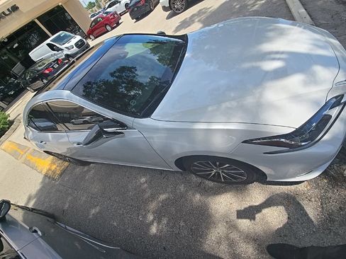 Certified 2025 Lexus ES 350 w/ Premium Package FWD image 4