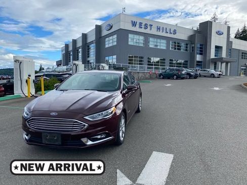 Used 2017 Ford Fusion SE w/ Equipment Group 602A FWD image 1