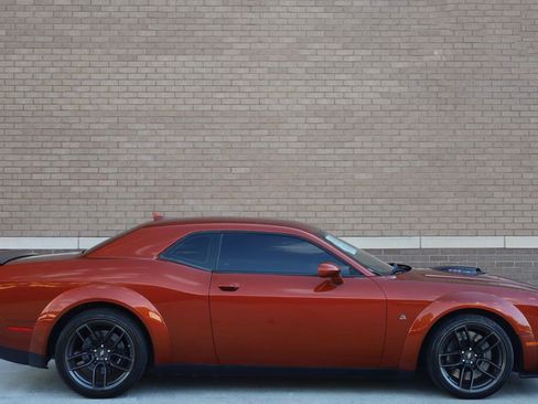 Used 2021 Dodge Challenger R/T Scat Pack RWD image 3