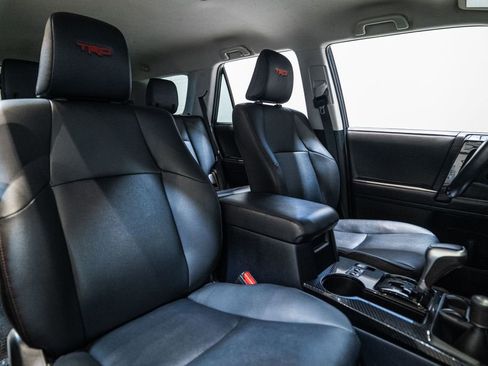 Certified 2024 Toyota 4Runner TRD Off-Road Premium image 13