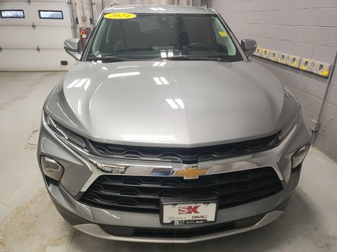 Used 2024 Chevrolet Blazer LT FWD image 6