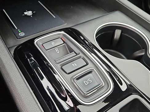 Certified 2023 Honda Pilot Touring image 16