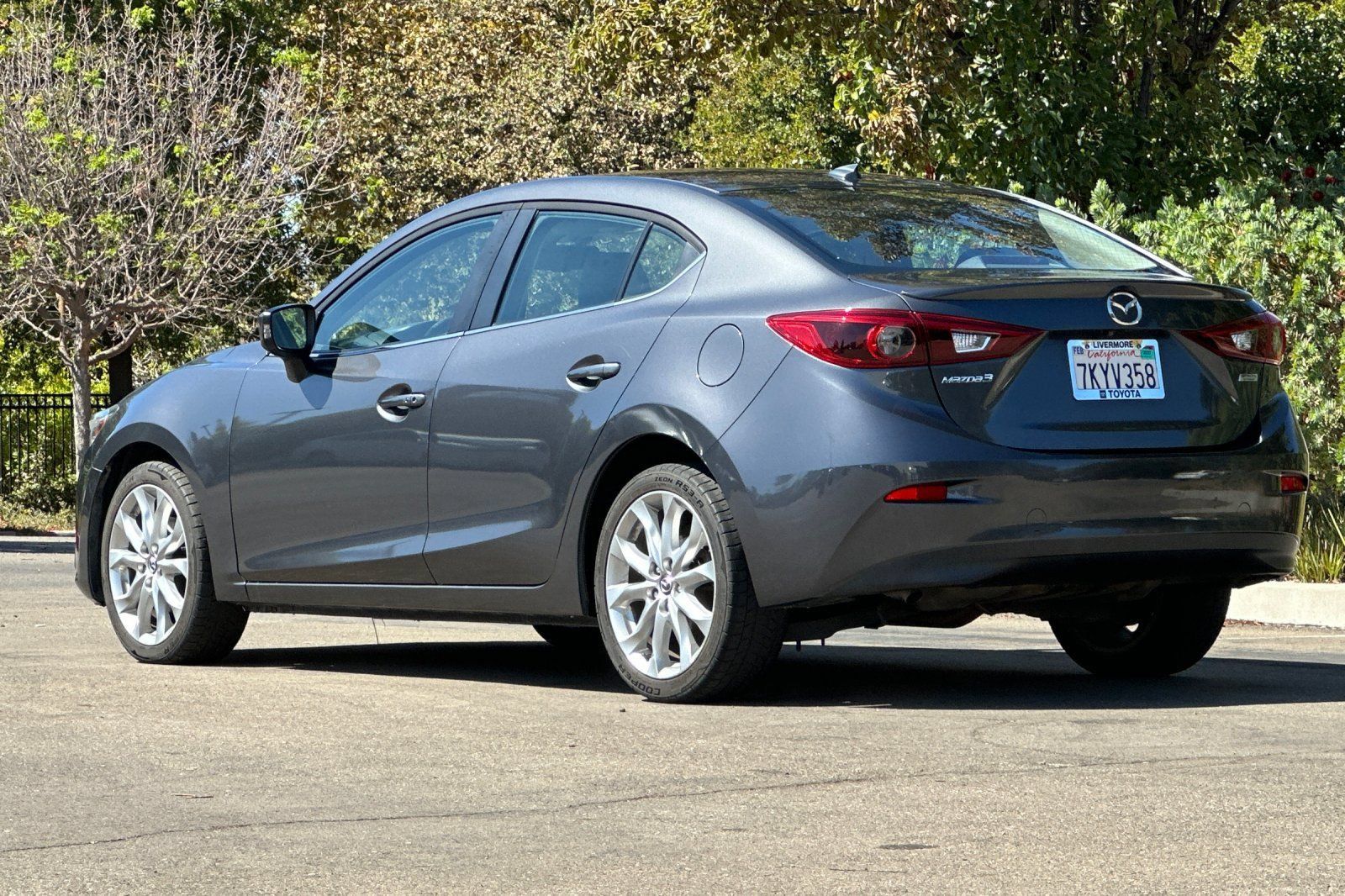 Used 2014 MAZDA MAZDA3 s Grand Touring FWD image 6