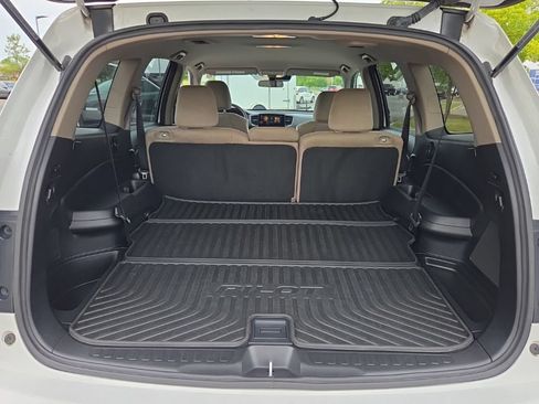 Used 2021 Honda Pilot EX image 28