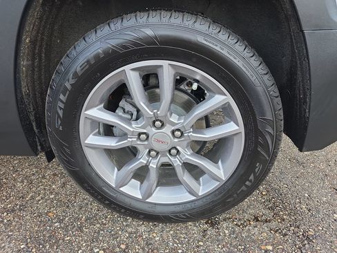 Used 2022 GMC Terrain SLT FWD image 32