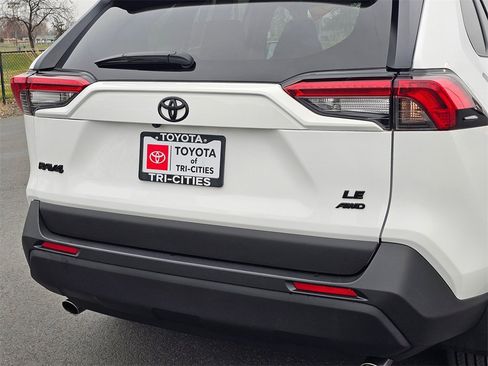 Used 2025 Toyota RAV4 LE image 13