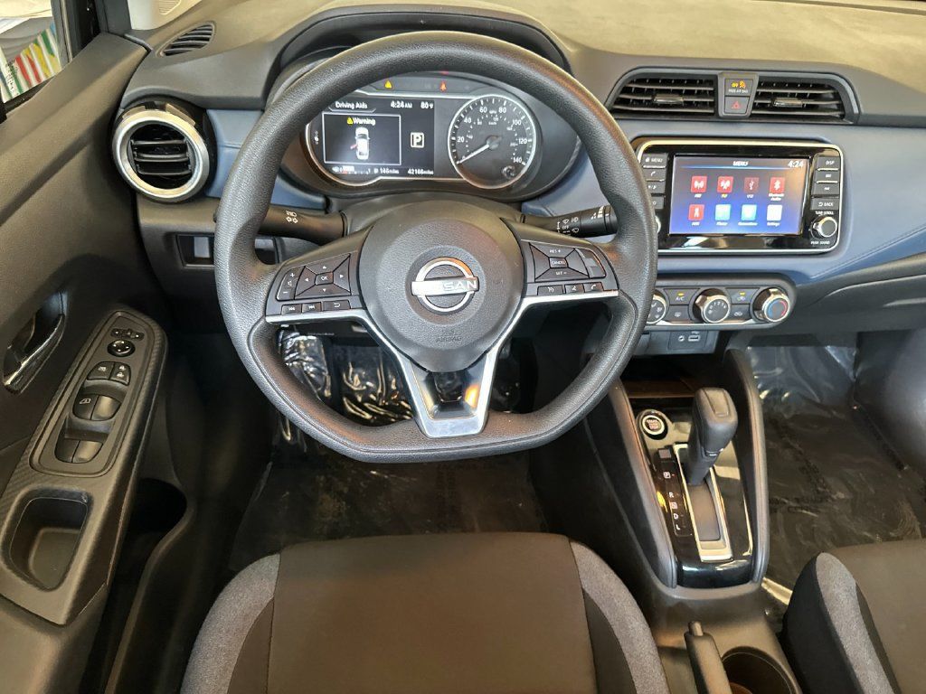 Used 2025 Nissan Versa SV FWD image 13