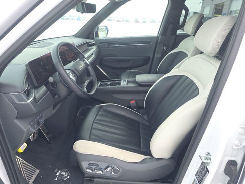Used 2025 Kia EV9 GT-Line AWD/4WD image 8