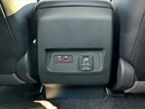 Used 2025 Nissan Frontier PRO-4X w/ Pro Premium Package image 17