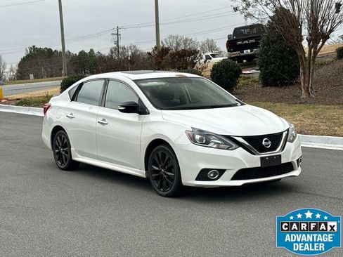 Used 2017 Nissan Sentra SR Turbo w/ SR Midnight Edition image 8