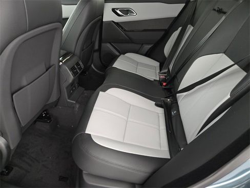 New 2026 Land Rover Range Rover Velar Dynamic SE image 5