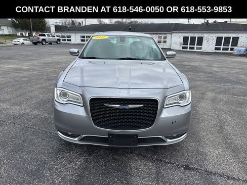 Used 2017 Chrysler 300 Limited w/ Value Package image 7