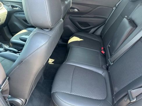 Used 2022 Buick Encore Preferred w/ Safety Package image 19