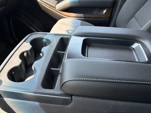 Used 2019 Chevrolet Tahoe 4WD image 30