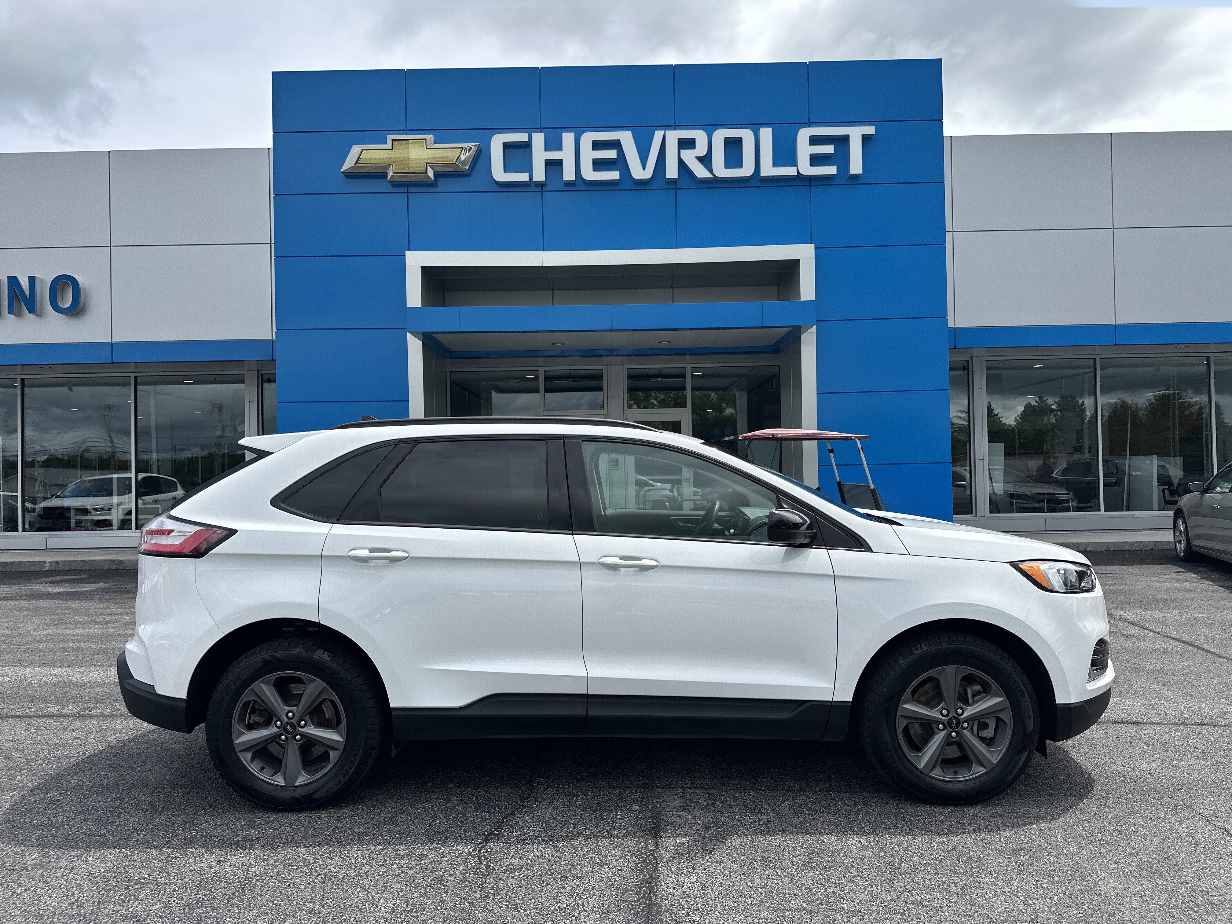 Used 2024 Ford Edge SEL w/ Sport Appearance Package AWD/4WD image 1