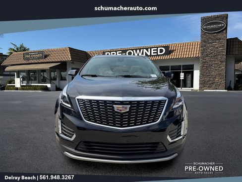 Used 2023 Cadillac XT5 Premium Luxury w/ Technology Package FWD image 2