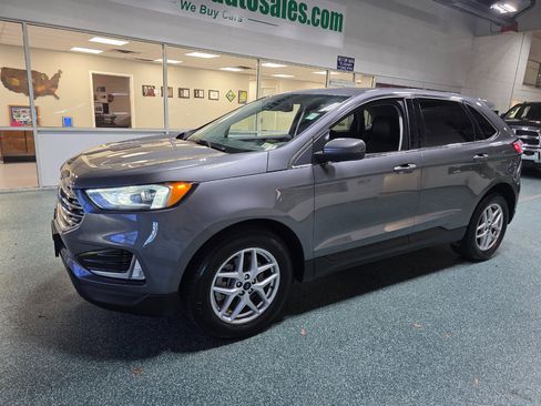 Used 2021 Ford Edge SEL w/ Cargo Accessory Package image 2