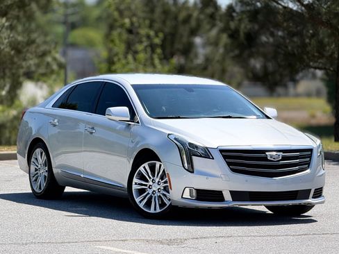 Used 2019 Cadillac XTS Luxury FWD image 13
