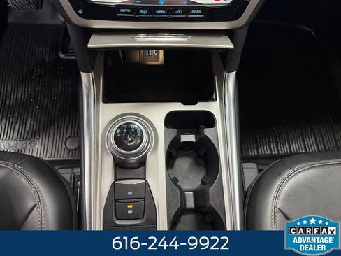 Used 2023 Ford Explorer XLT w/ Equipment Group 202A AWD/4WD image 14