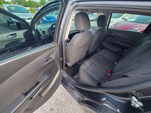 Used 2016 Chevrolet Sonic LT FWD image 12