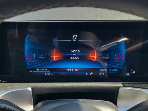 Certified 2025 Mercedes-Benz GLB 35 AMG 4MATIC image 32