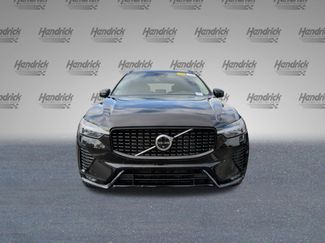 Used 2025 Volvo XC60 B5 Plus video 3
