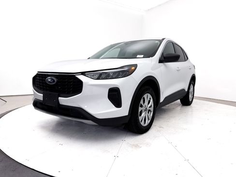 Used 2024 Ford Escape Active AWD/4WD image 14