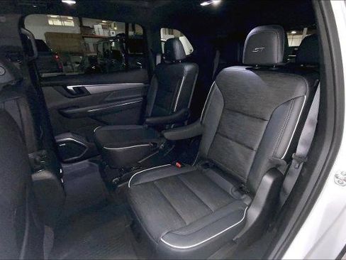 New 2026 Buick Enclave Sport Touring w/ Power Package image 13